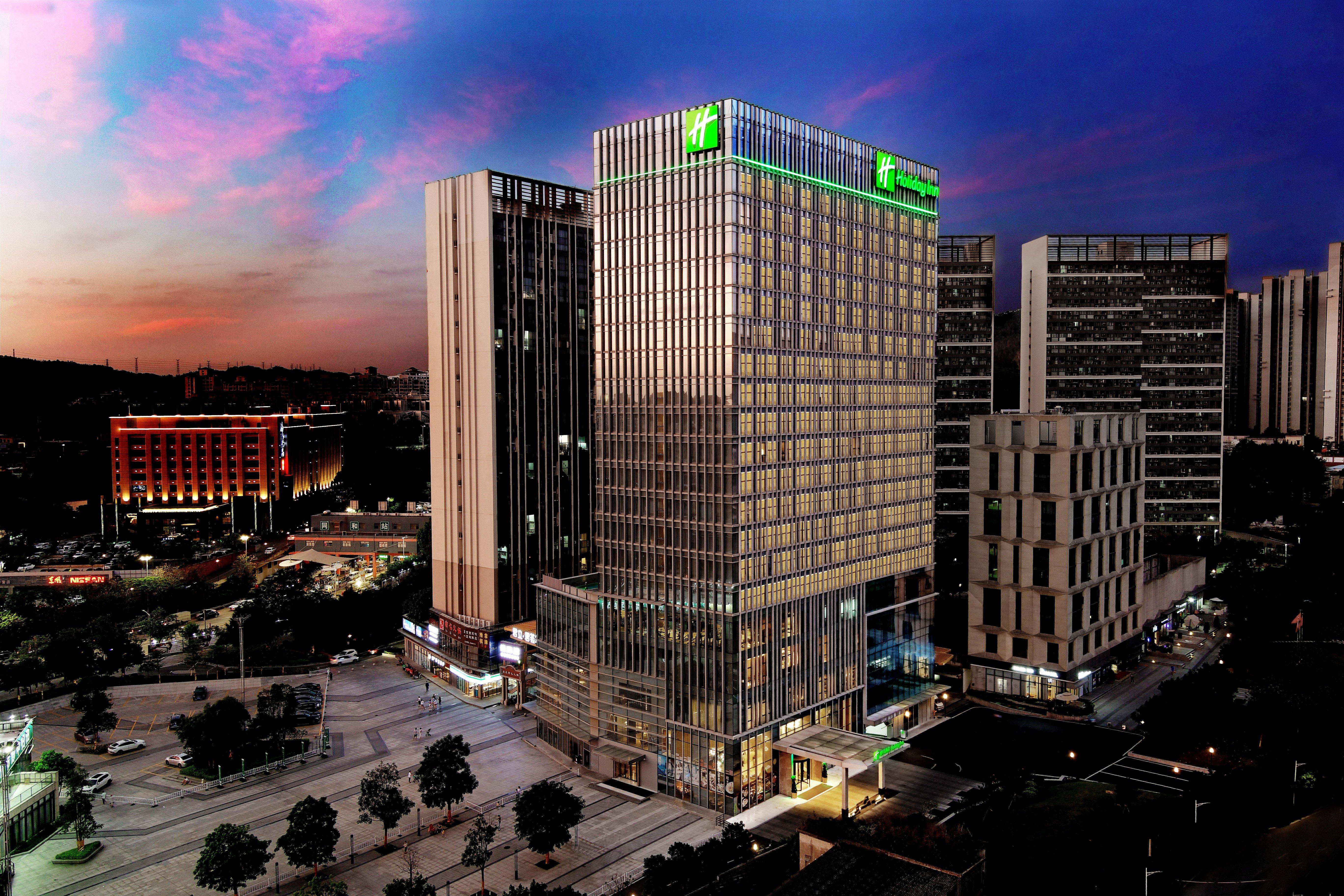 Holiday Inn Guangzhou South Lake Hotel - Ideal For Business & Leisure Exterior photo